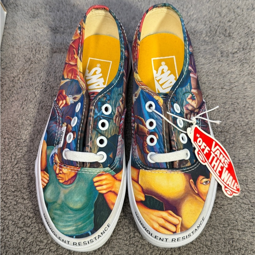 Vans Authentic X moca Judy baca
Brand new - Picture 2 of 4